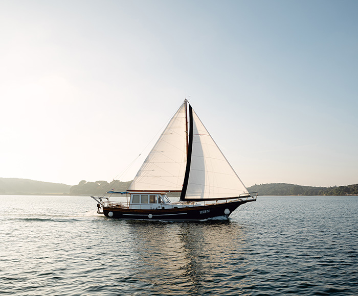 Lux Nautic - Calypsa jedrilica