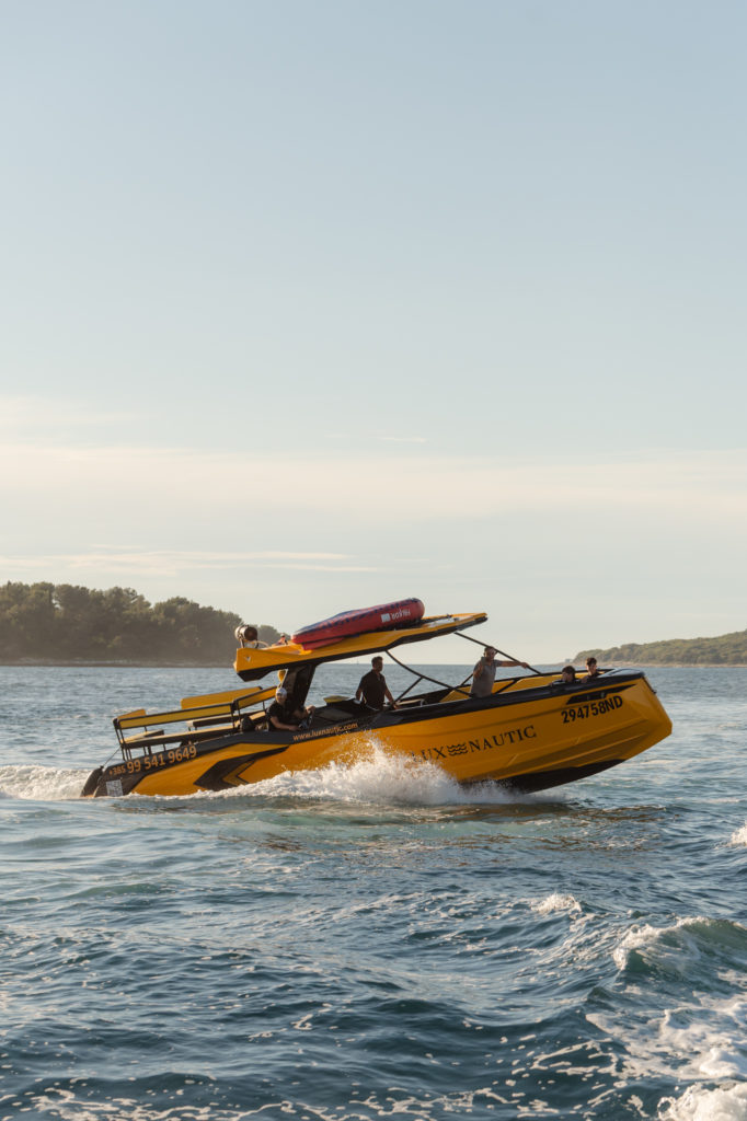 Lux Nautic Raptor — Island Passage
