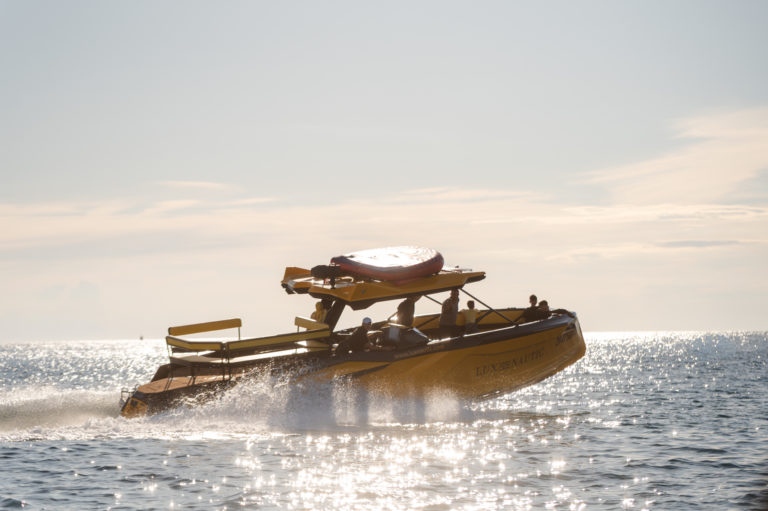 Lux Nautic Raptor — Sun Glare